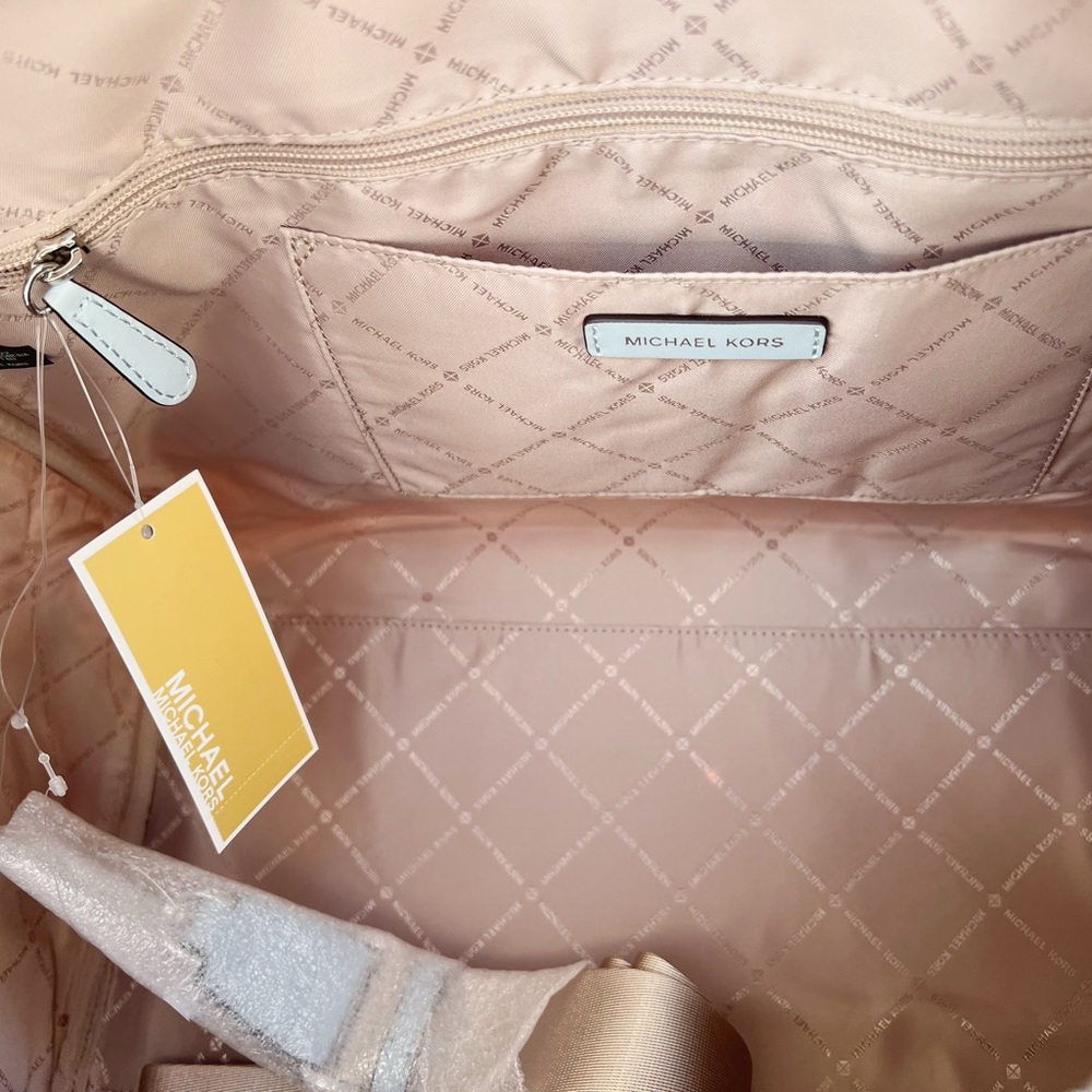 Michael Kors Large Weekender White MK - Picture 4 of 5